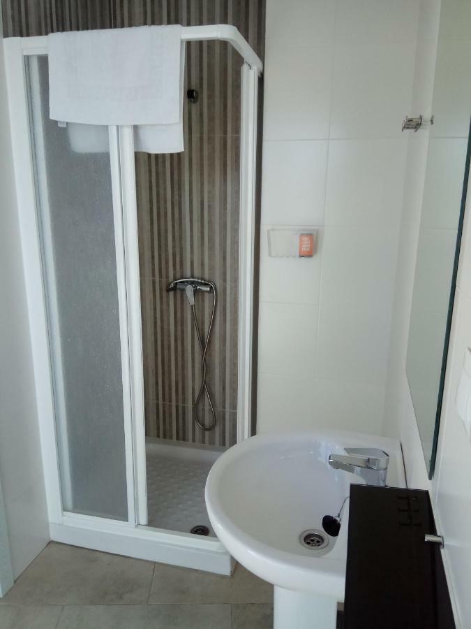 Hostal Brisas De Conil 科尼尔-德拉弗龙特拉 外观 照片