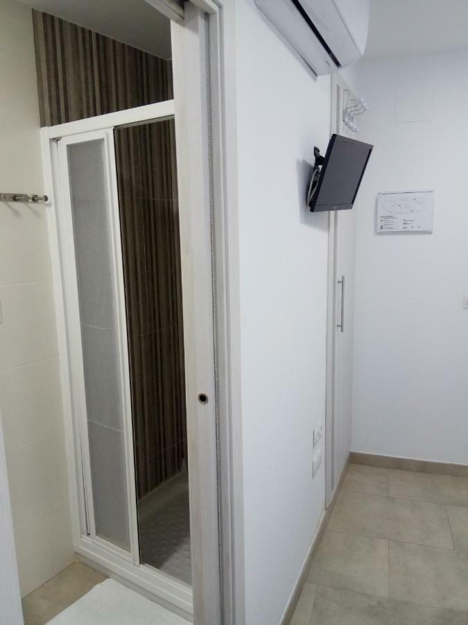 Hostal Brisas De Conil 科尼尔-德拉弗龙特拉 外观 照片